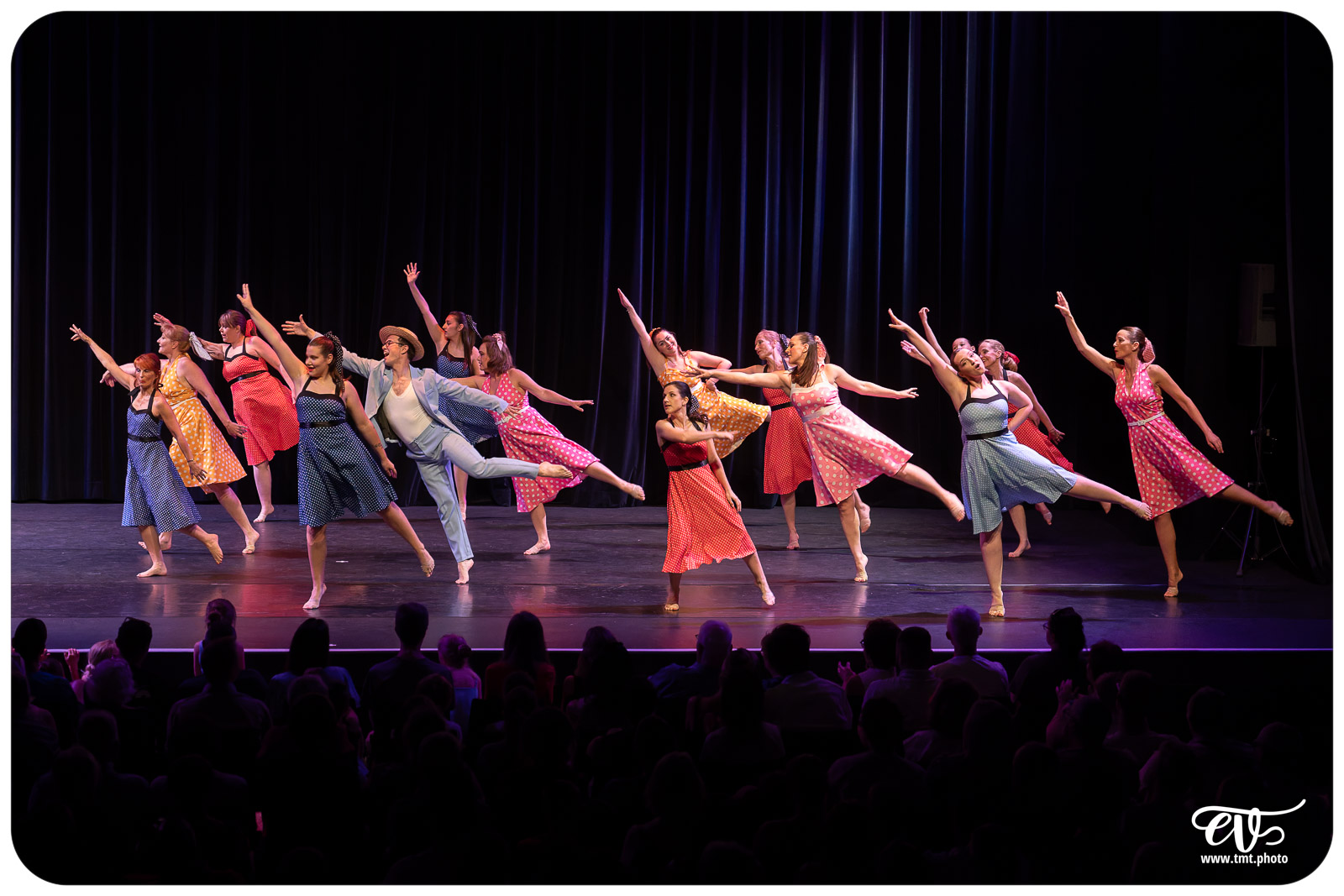 ECOLE DE DANSE CÉCILE ADAMOW
